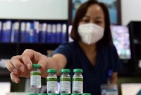 Cục Quản lý Dược, Bộ Y tế vừa có thông báo gia hạn hiệu lực số đăng ký thuốc và nguyên liệu làm thuốc trong nước và nước ngoài.