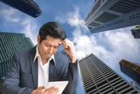 Thị trường bất động sản không được phép sụp đổ vì bất kỳ lý do gì, bởi sẽ ảnh hưởng trực tiếp đến kinh tế vĩ mô, trong đó có hệ thống ngân hàng