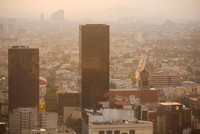 Ô nhiễm không khí ở thành phố Mexico. Ảnh: Reuters