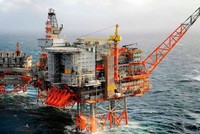 Giá dầu thế giới có tuần tăng mạnh nhất 4 tháng trước mối lo gián đoạn nguồn cung