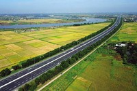 Dự án Đường ô tô cao tốc Hà Nội - Hải Phòng đã hoàn thành và đưa vào khai thác từ năm 2015.