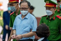 Bị cáo Tất Thành Cang, cựu Phó bí thư Thành ủy TP.HCM trong phiên xét xử trước đó tại tòa.