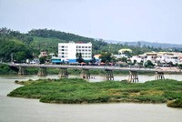 Cầu Trà Khúc I ở Quảng Ngãi. Ảnh: H.N