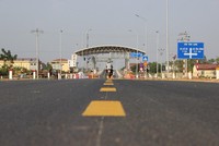 Một trạm thu phí hoàn vốn cho Dự án BOT xây dựng cầu Việt Trì - Ba Vì.