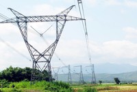 Tốc độ phát triển lưới điện chậm hơn tốc độ phát triển nguồn điện, dẫn đến phải cắt giảm công suất phát ở một số thời điểm