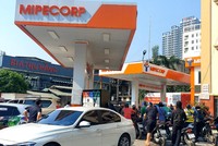 Bộ Công thương đề nghị Bộ Tài chính, Ngân hàng nhà nước, Hải quan phối hợp các giải pháp tháo gỡ khó khăn hiện tại cho doanh nghiệp kinh doanh xăng dầu.