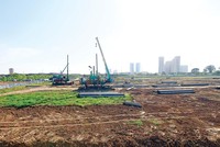 Quy định vênh nhau giữa Luật Nhà ở và Luật Xây dựng khiến doanh nghiệp lúng túng Ảnh: Đức Thanh