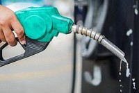 Bộ Công thương lý giải việc chưa thực hiện quyết định phạt với 5 thương nhân đầu mối nhằm đảm bảo nguồn cung cho thị trường.