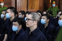 Bị cáo Nguyễn Thái Luyện, Chủ tịch HĐQT kiêm Giám đốc điều hành Công ty Alibaba tại phiên tòa. 