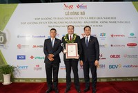 Ông Seigo Fujimaru – Phó tổng giám đốc điều hành kiêm Phó tổng giám đốc Hành chính Tổng hợp Dai-ichi Life Việt Nam nhận giải “Top 2 Công ty bảo hiểm nhân thọ uy tín năm 2022”