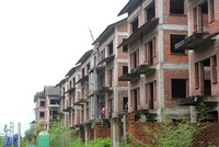 Cả nước hiện có hàng trăm dự án nhà ở “đứng hình” do vướng mắc nghĩa vụ tài chính. Ảnh: Dũng Minh