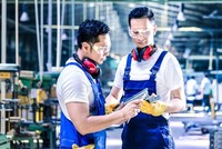 Chính phủ ban hành nghị quyết về phát triển thị trường lao động 