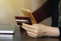 Thẻ bảo hiểm sức khỏe không “toàn năng” như quảng cáo