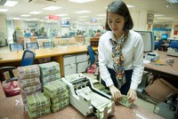 Lãi suất huy động trung bình kỳ hạn 12 tháng tại các ngân hàng hiện là 8,49%/năm