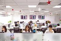 So với Trung Quốc, pháp luật Việt Nam về bảo vệ nhà đầu tư chứng khoán chưa có nhiều quy định. Ảnh: Đức Thanh