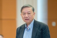 Bộ trưởng Bộ Công an Tô Lâm báo cáo tại phiên họp