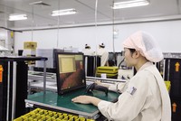 Dòng vốn đầu tư vào Việt Nam chưa đạt như kỳ vọng. Trong ảnh: Sản xuất tại Công ty NMS Nhật Bản. Ảnh: Đức Thanh