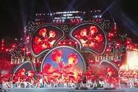 Lễ hội Hoa Phượng Đỏ lần thứ 9. Ảnh: Đàm Thanh