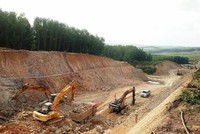 Chậm trễ giải quyết vướng mắc cho doanh nghiệp, nhiều cơ quan ở Kon Tum bị phê bình 