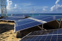 Tổng thống Mỹ, Joe Biden đã phủ quyết đề xuất bãi bỏ việc miễn thuế đối với các tấm pin mặt trời nhập từ Việt Nam.