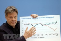 Bộ trưởng Kinh tế Đức Robert Habeck trong cuộc họp báo về dự báo tăng trưởng kinh tế năm 2023 tại Berlin. (Ảnh: AFP/TTXVN)