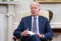 Tổng thống Mỹ Joe Biden phát biểu trong một cuộc đàm phán về trần nợ công với Chủ tịch Hạ viện Kevin McCarthy, tại Washington DC., ngày 22/5/2023. Ảnh: AFP/TTXVN 