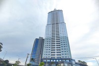 Sau gần 15 năm khởi công, Dự án True Friends Park - Blooming Tower DaNang chỉ mới hoàn thành 1 tòa tháp phía Đông.