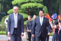 Thủ tướng Phạm Minh Chính chào đón Thủ tướng Australia Anthony Albanese lần đầu tiên thăm chính thức Việt Nam - Ảnh: VGP/Nhật Bắc