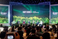 Các diễn giả, khách mời trong phiên tọa đàm có chủ đề "Net Zero - Lợi thế người dẫn đầu". 