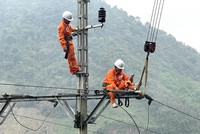 Nắng nóng, khách hàng gửi tới Trung tâm CSKH EVNNPC 1,89 triệu yêu cầu, tăng 309% 