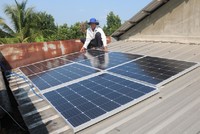 Muốn lắp điện mặt trời mái nhà phải đăng ký với UBND tỉnh 