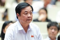 Bộ trưởng Bộ Nông nghiệp và Phát triển nông thôn Lê Minh Hoan trong một phiên họp Quốc hội.