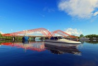 Cầu Cỏ May bắc qua sông Cỏ May, nằm trên Quốc lộ 51, cửa ngõ chính vào TP .Vũng Tàu, có chiều dài 258m, rộng 30m.