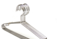 Mỹ tiếp tục áp thuế chống bán phá giá 220,68% đối với mắc áo thép nhập khẩu từ Việt Nam.