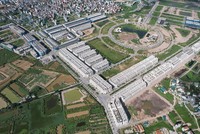 Chính sách đất đai thường rất nhạy cảm do ảnh hưởng đến hầu hết đối tượng trong xã hội. Ảnh: Dũng Minh 