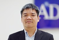 Ông Nguyễn Bá Hùng, Chuyên gia kinh tế trưởng Ngân hàng Phát triển châu Á (ADB)