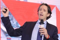 Ông Frederic Neumann, Chuyên gia Kinh tế trưởng Khối Nghiên cứu Kinh tế châu Á - Thái Bình Dương, Ngân hàng HSBC 