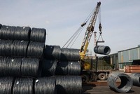 Tiêu thụ trong nước giảm nhưng cả nước vẫn chi 7,6 tỷ USD nhập khẩu sắt thép các loại. 