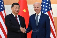 Tổng thống Mỹ Joe Biden (phải) và Chủ tịch Trung Quốc Tập Cận Bình (trái) tại cuộc gặp ở Bali, Indonesia, ngày 14/11/2022. Ảnh tư liệu: AFP/TTXVN