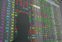 Pháp luật hình sự chưa có quy định hướng dẫn về xác định việc thu lời bất chính và khoản thiệt hại cho nhà đầu tư phát sinh từ các hành vi tội phạm về chứng khoán