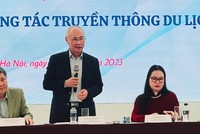 Chủ tịch Hiệp hội Du lịch Việt Nam Vũ Thế Bình phát biểu tại Tọa đàm.