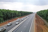 Đầu tư hệ thống đường cao tốc: Phân kỳ 'đúng và trúng'