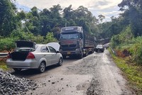 Một đoạn Quốc lộ 14D qua Quảng Nam. Ảnh: Bình Minh.