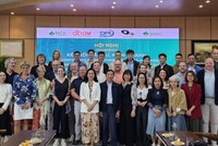 Bà Trần Thị Hải Yến, Phó giám đốc Sở Kế hoạch và Đầu tư Hải Phòng thông tin về Thành phố tới 16 doanh nghiệp Hà Lan. Ảnh: Thanh Sơn