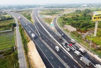 Một đoạn cao tốc Trung Lương - Mỹ Thuận.