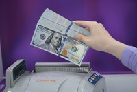 Tỷ giá USD/VND giai đoạn cuối năm được dự báo dao động trong khoảng 24.300 - 24.400 