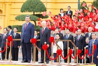 Tổng Bí thư Nguyễn Phú Trọng chủ trì Lễ đón cấp Nhà nước với Tổng Bí thư, Chủ tịch Trung Quốc Tập Cận Bình (Ảnh: TTXVN)