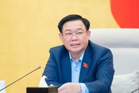 Chủ tịch Quốc hội phát biểu tại phiên họp.