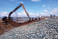 Thi công Dự án đầu tư xây dựng công trình Luồng cho tàu biển trọng tải lớn vào sông Hậu (giai đoạn 2).