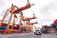 Dấu ấn Việt Nam trong chuỗi cung ứng hàng hóa toàn cầu ngày càng đậm nét